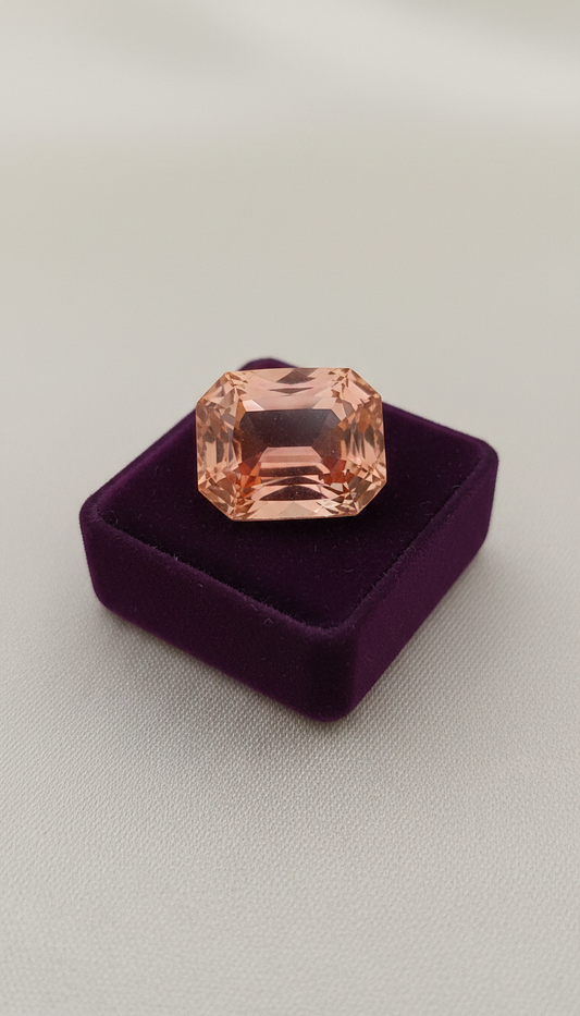 Padparadscha sapphire rare oval cut